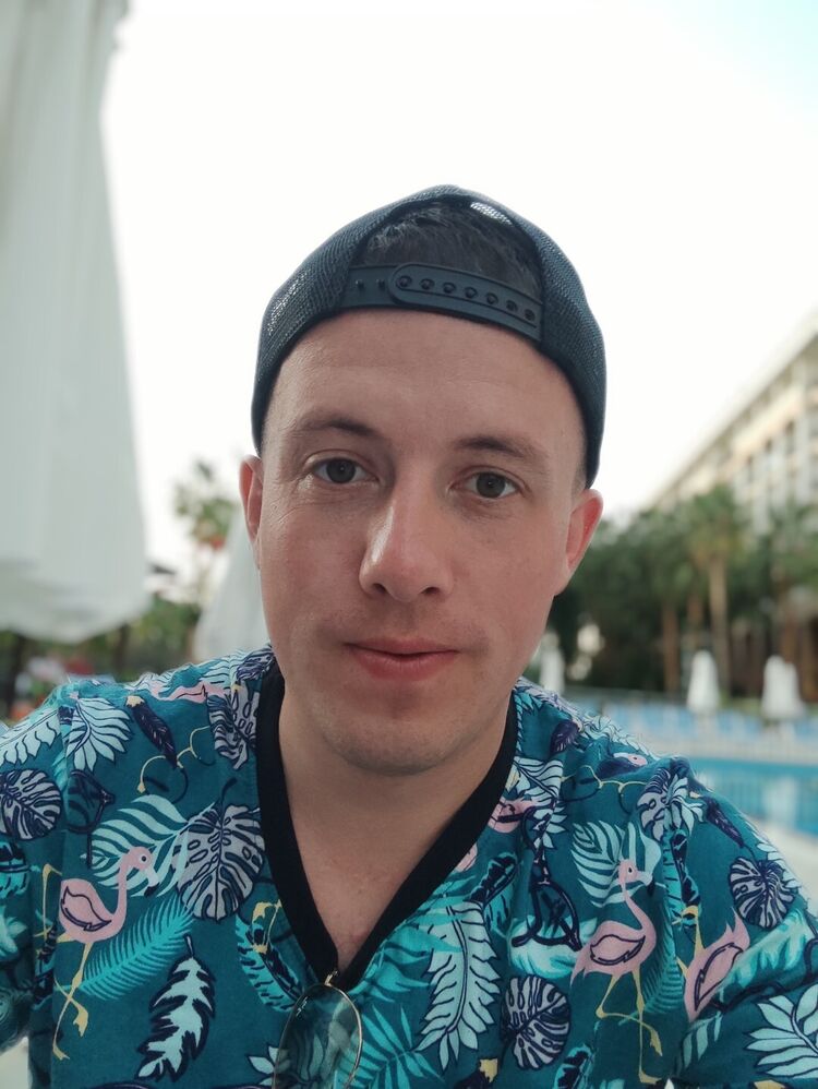  ,   Kostyan, 35 ,   ,   , c 