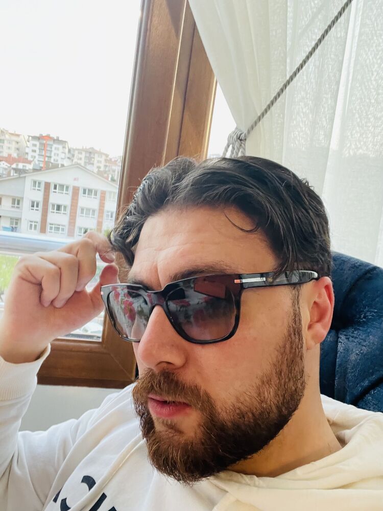  35589115  Emre, 34 ,    