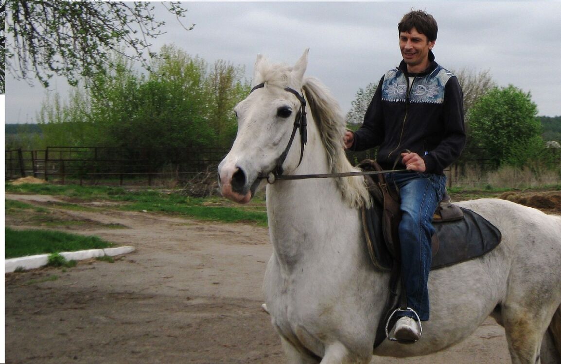 ,   Serj, 46 ,   