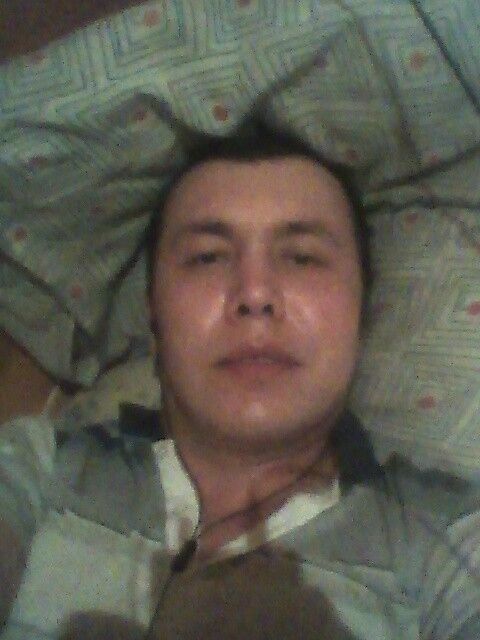  8727435  Rasul, 40 ,    