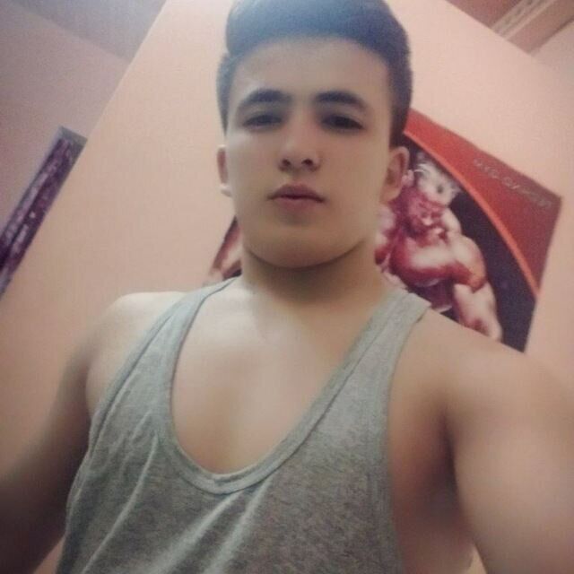  33390875  Saman Faxa, 22 ,    -