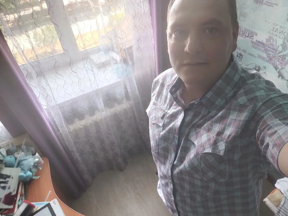  39045835  , 28 ,    