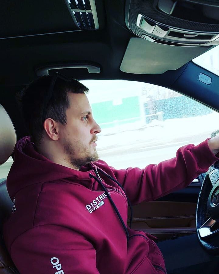  22713965  Crimson, 31 ,    