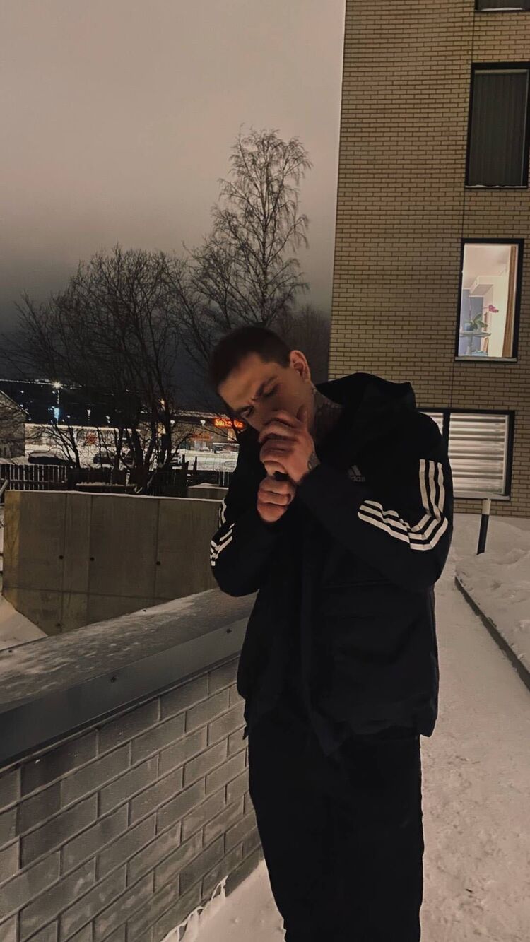  43875195  , 23 ,    