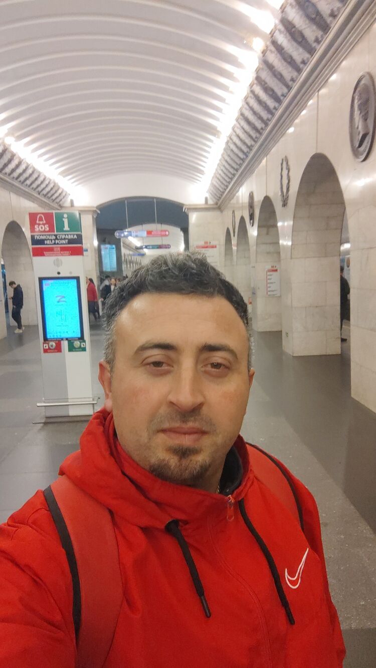  -,   Kadir, 39 ,   ,   