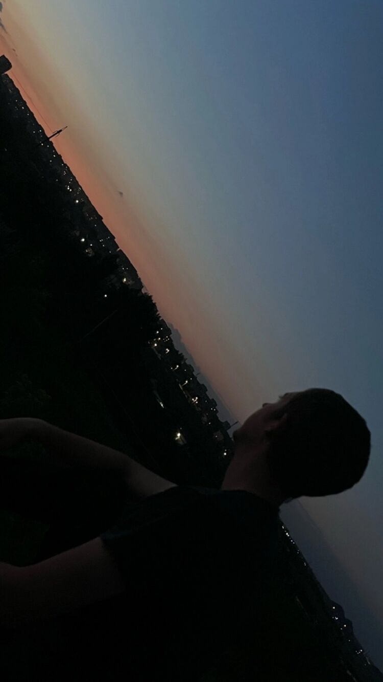  44132895  , 27 ,    
