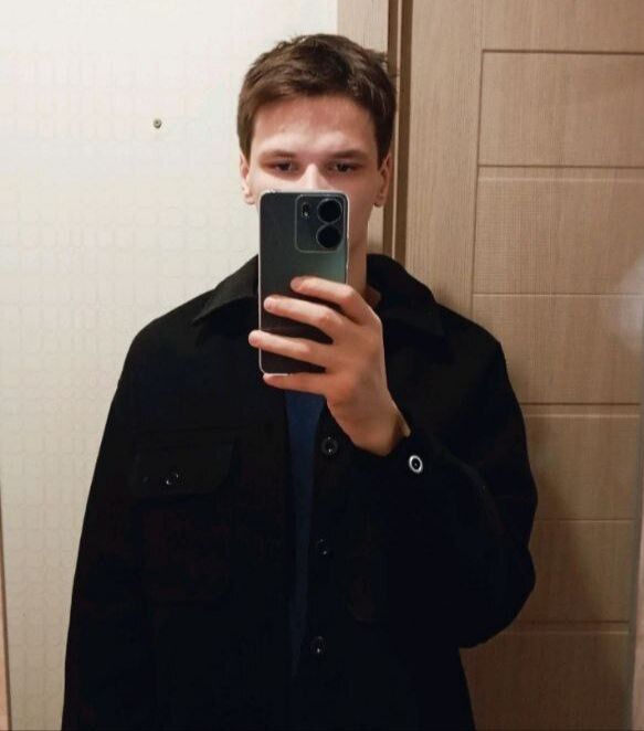  43325215  Vlad, 23 ,    