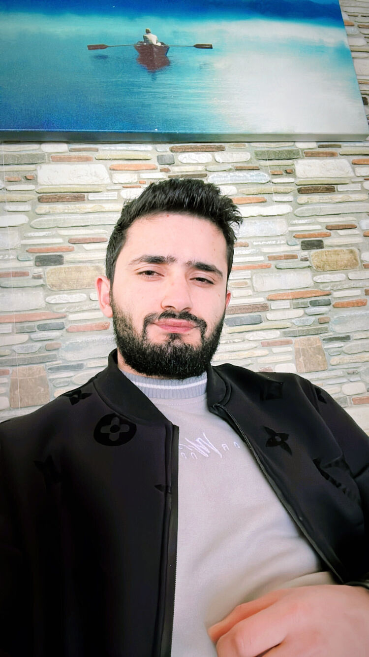  41802325  SEDAT, 27 ,    