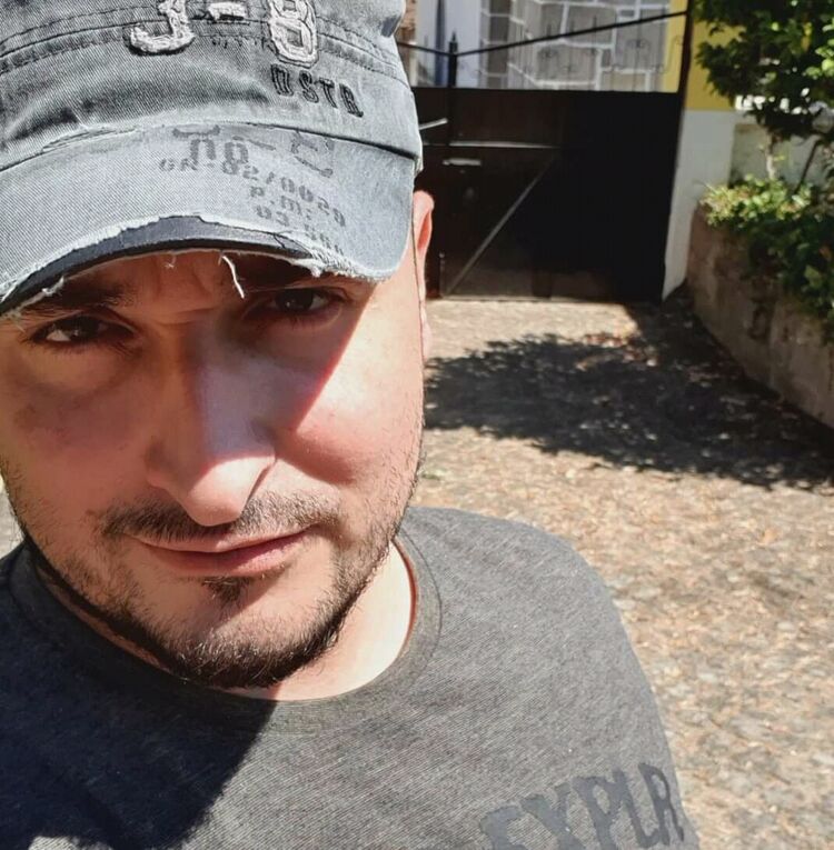  35230555  Alessandro, 48 ,    Alanno