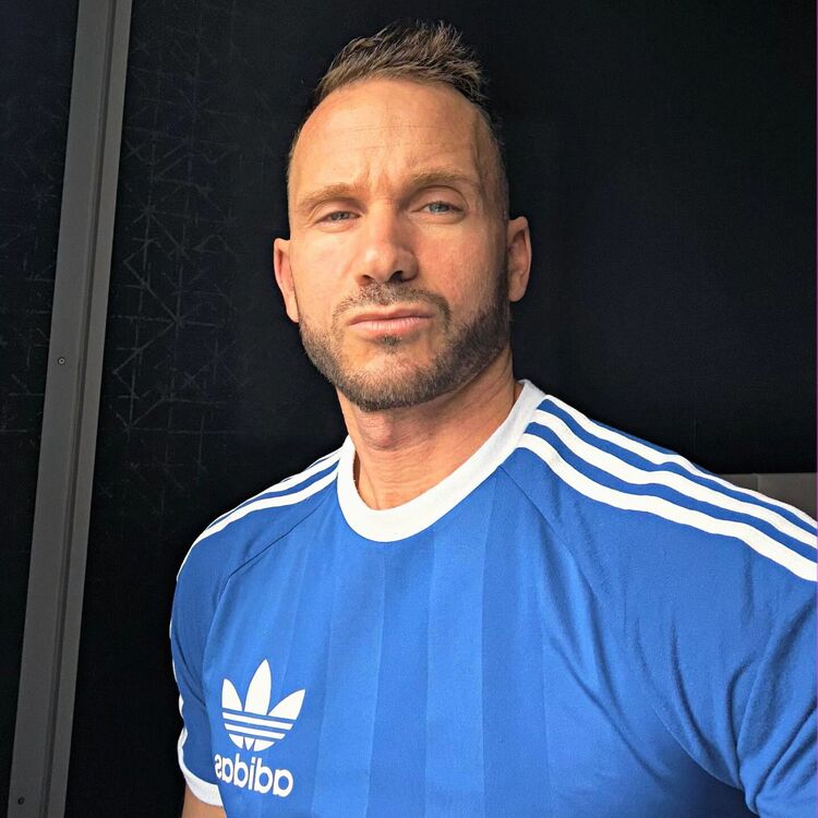  ,   , 33 ,   c 