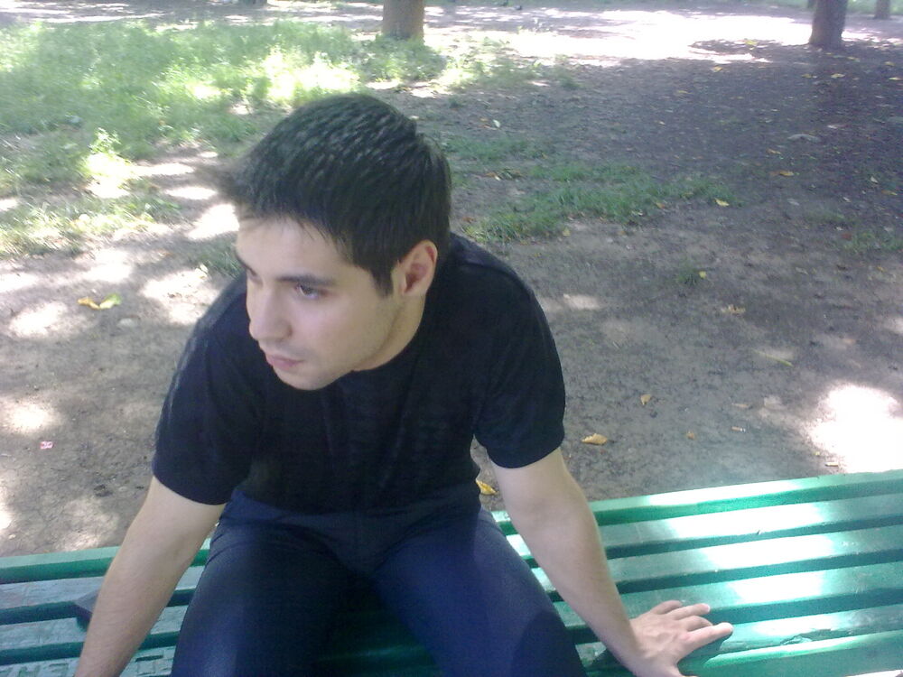  43107195  Zaur, 40 ,    