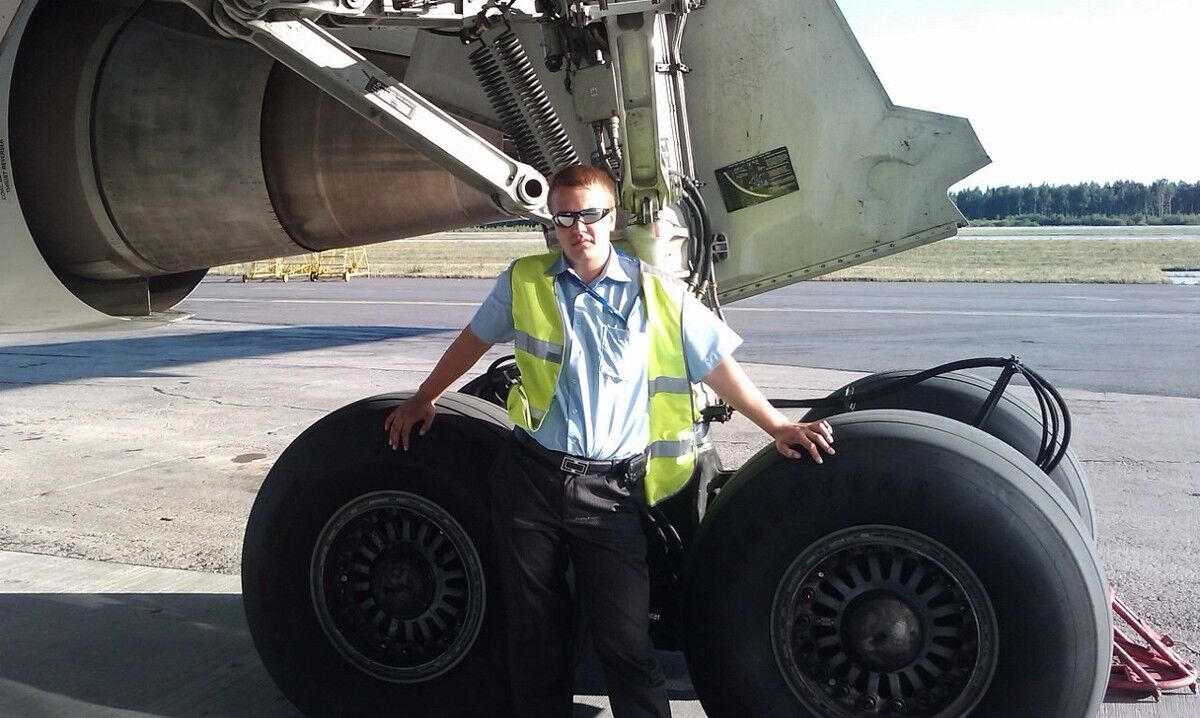  3995765  Vitek, 37 ,    