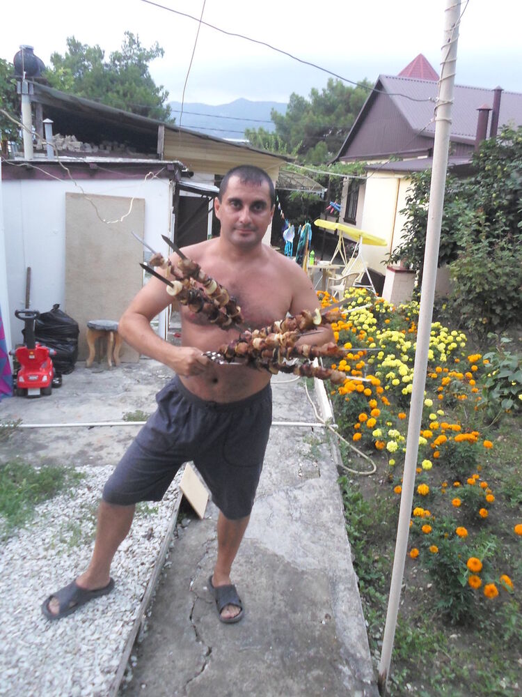  ,   Dude Serg, 46 ,   ,   , c 