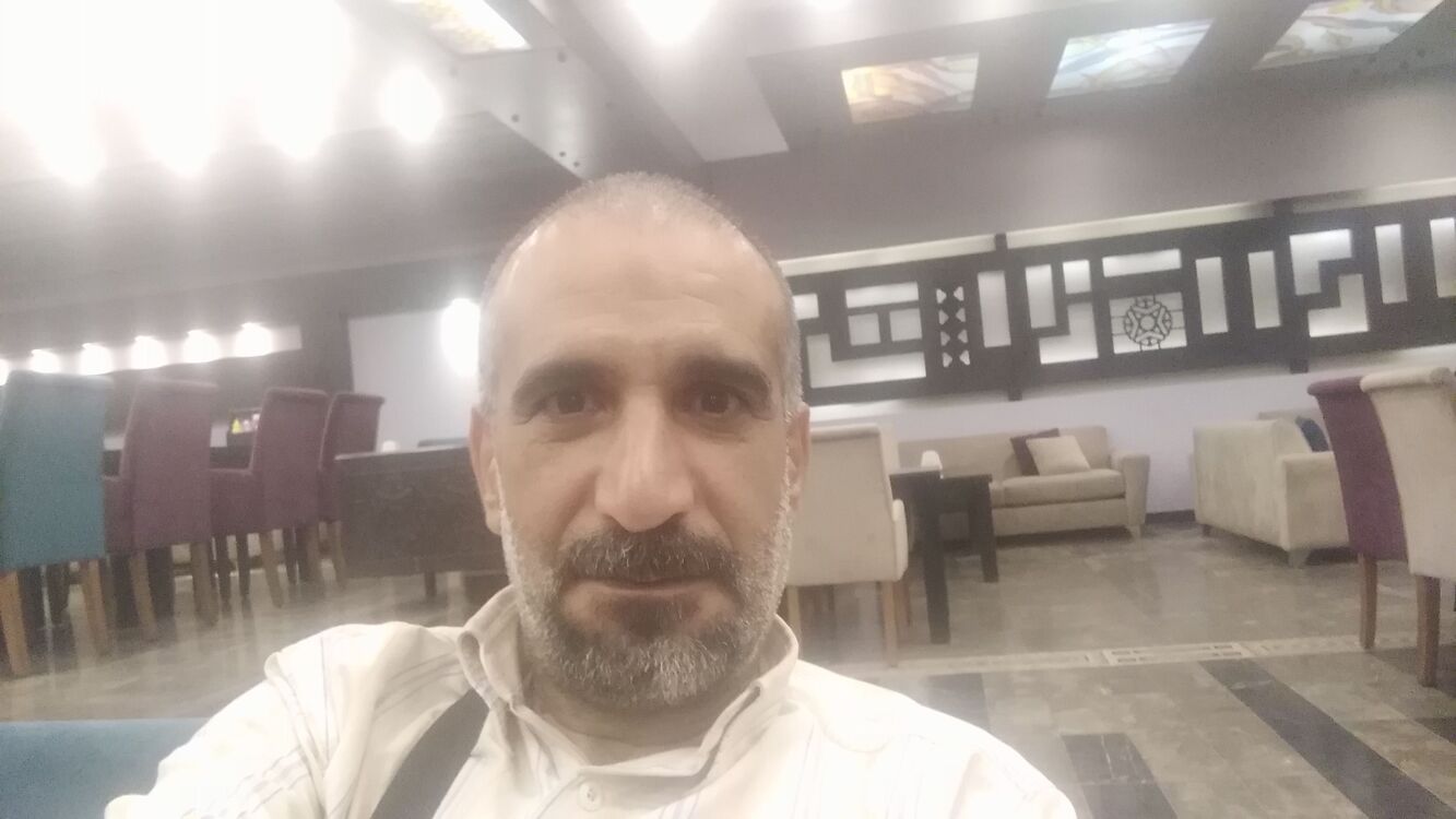  42613585  Mohamed, 57 ,    Beirut