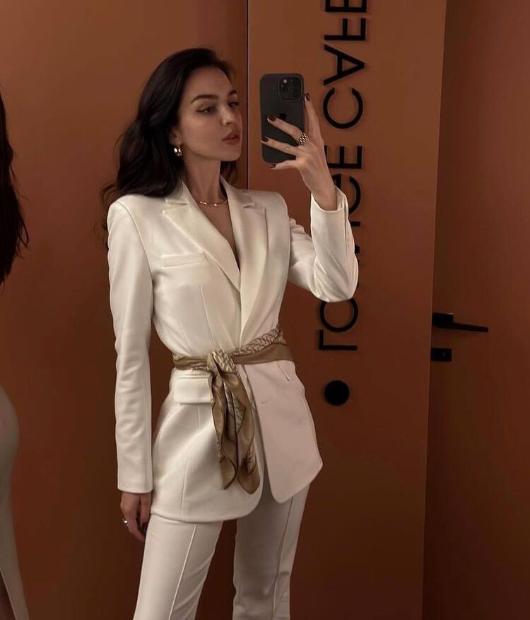  44630735  , 24 ,    -