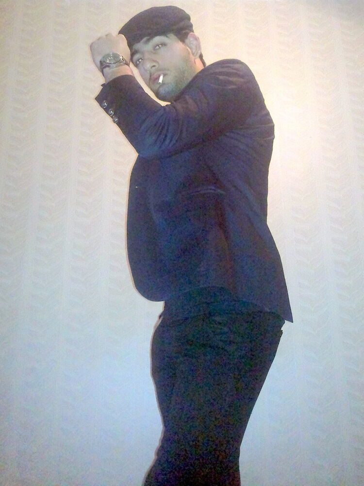  ,   Feniks, 37 ,  