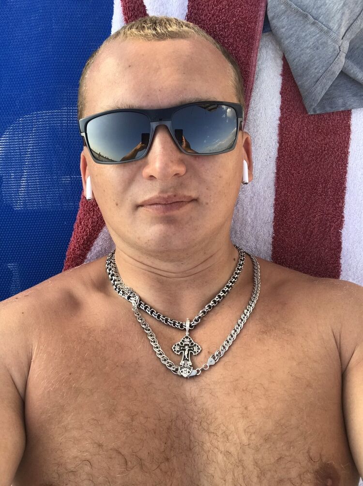  10568785  , 41 ,    