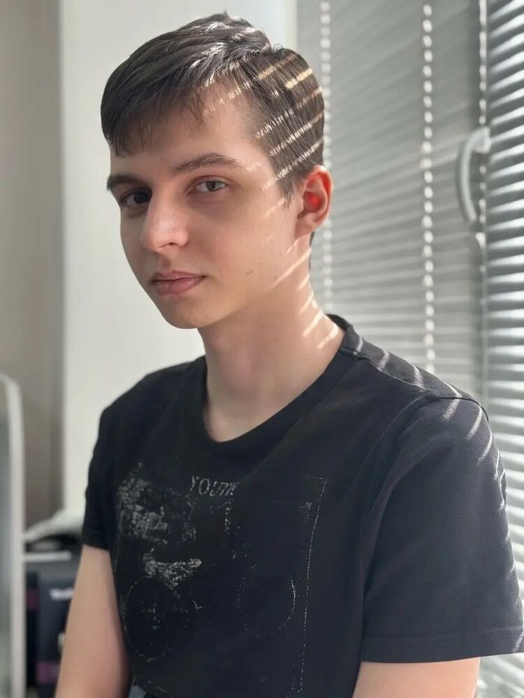  44509305  , 23 ,    