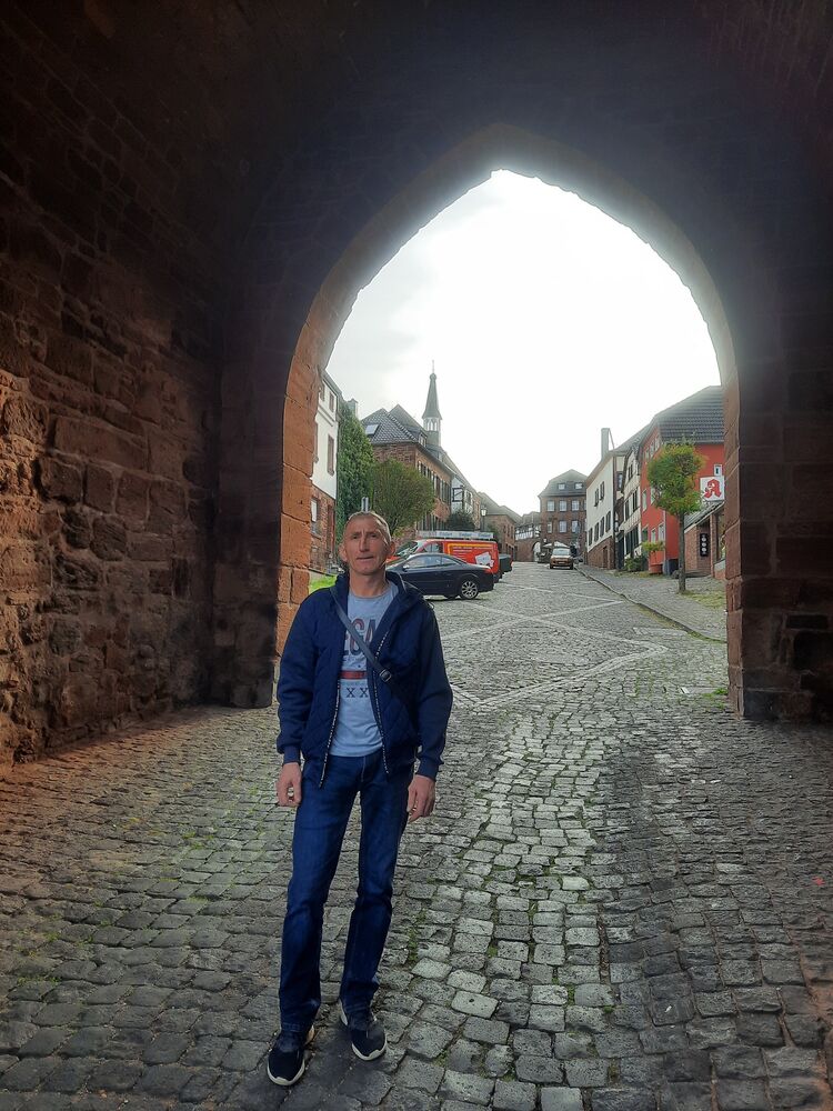  Bielany Wroclawskie,   Leonid, 55 ,   ,   , 