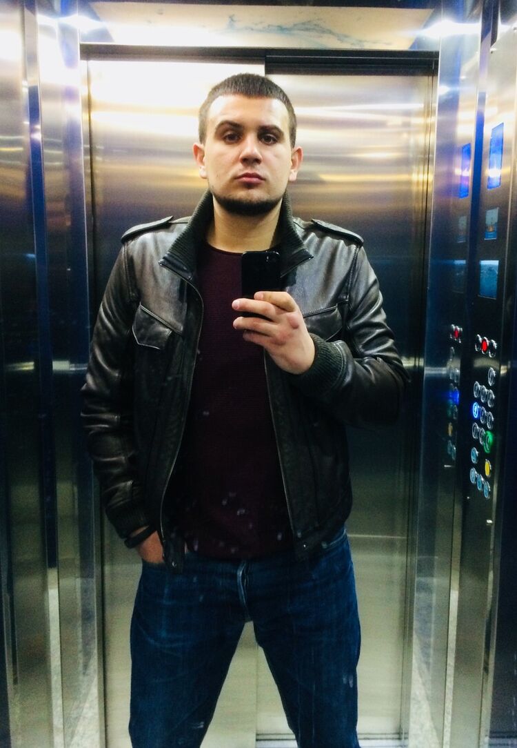  11839995  Edvard, 30 ,    