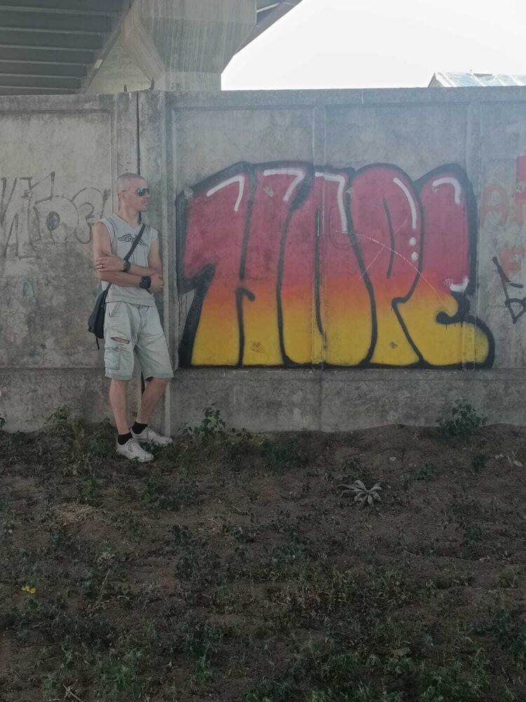  37138955  , 35 ,    
