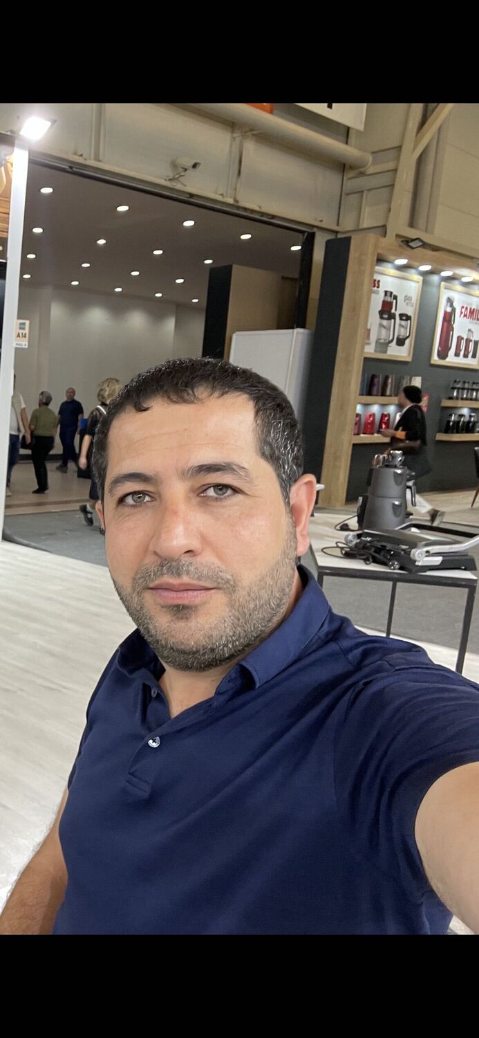  30201235  Elsad, 43 ,    