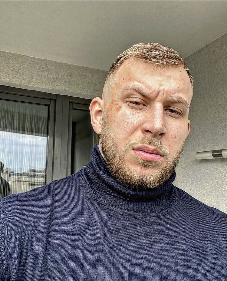  40691655  Arhipov, 29 ,    