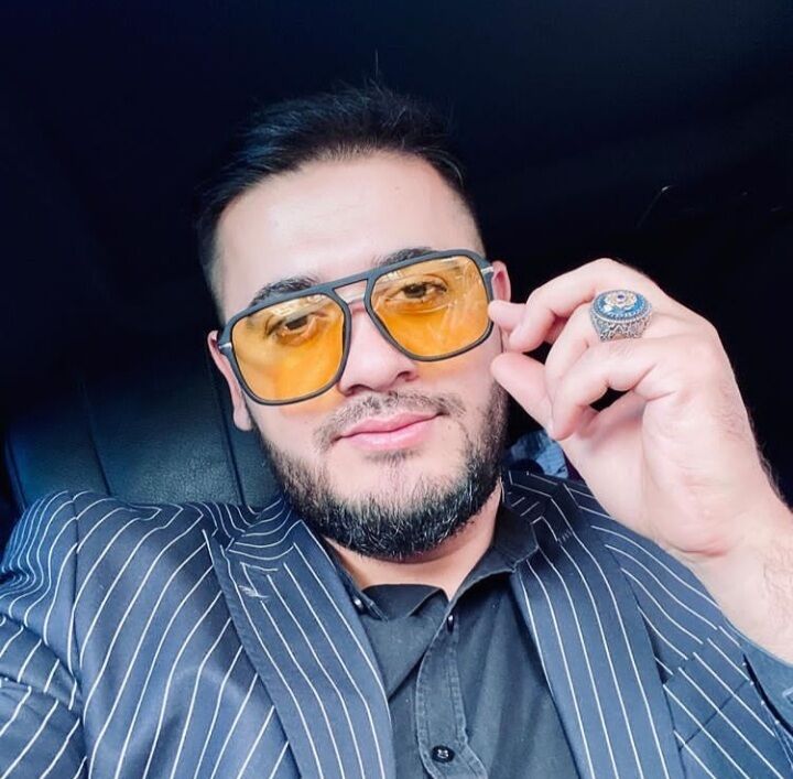  ,   Denis, 28 ,   ,   , c , 