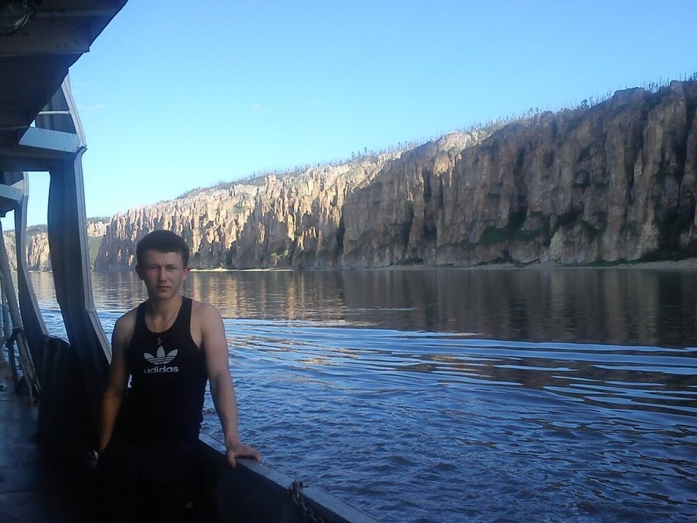  16038655  Sergei, 36 ,    