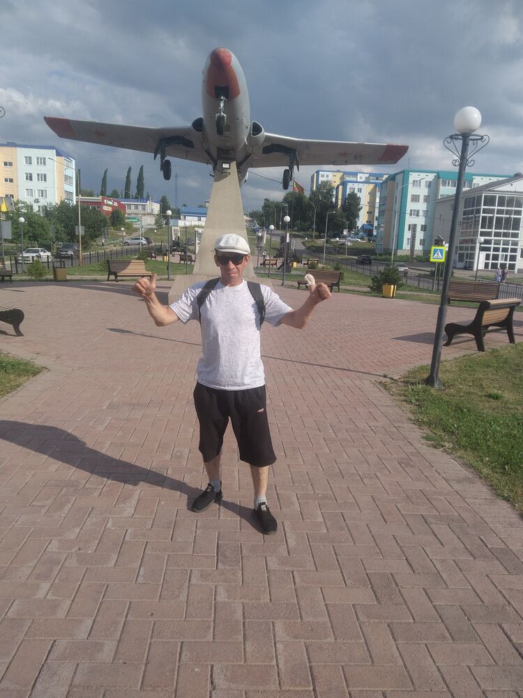  38364005  Andrey, 47 ,    