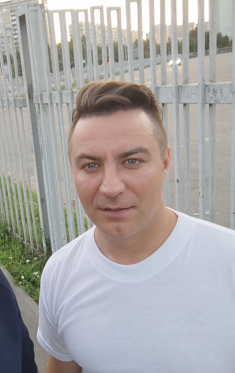  45794275  , 37 ,    