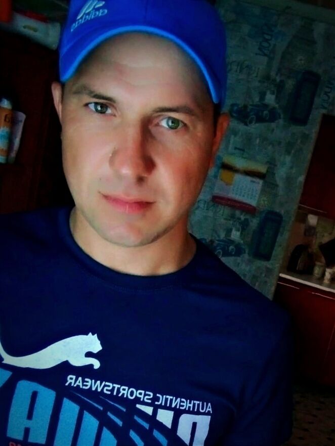  ,   Sergei, 38 ,   ,   
