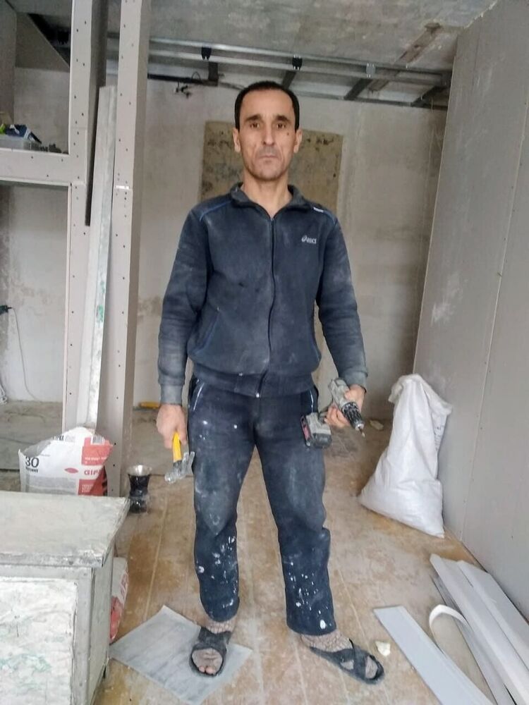  48093845  , 51 ,    