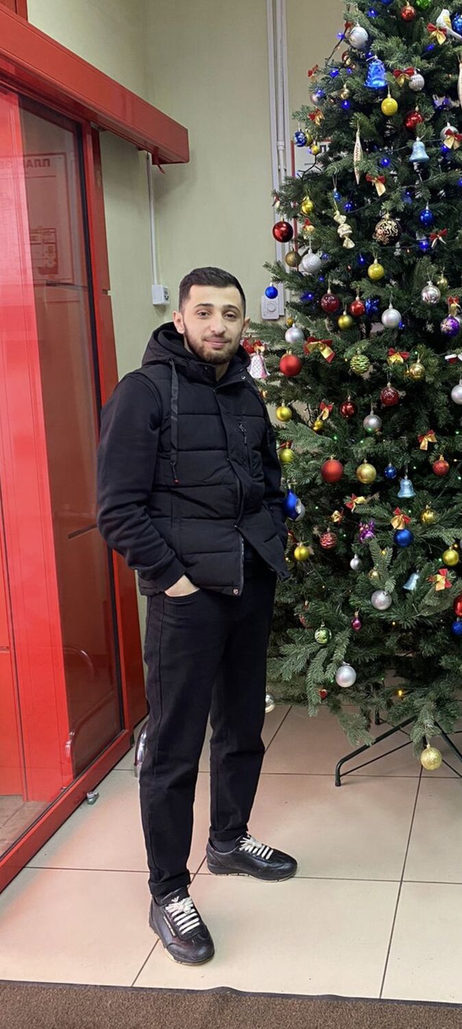  31819775  Vagif, 28 ,    