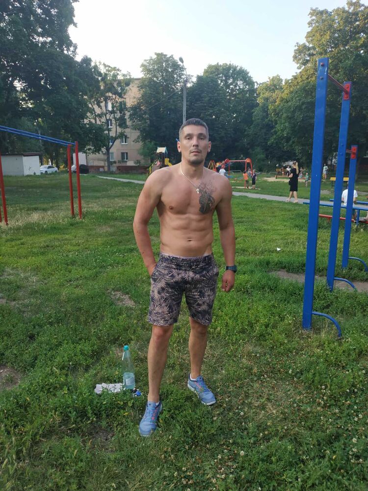  23371945  Jack, 39 ,    