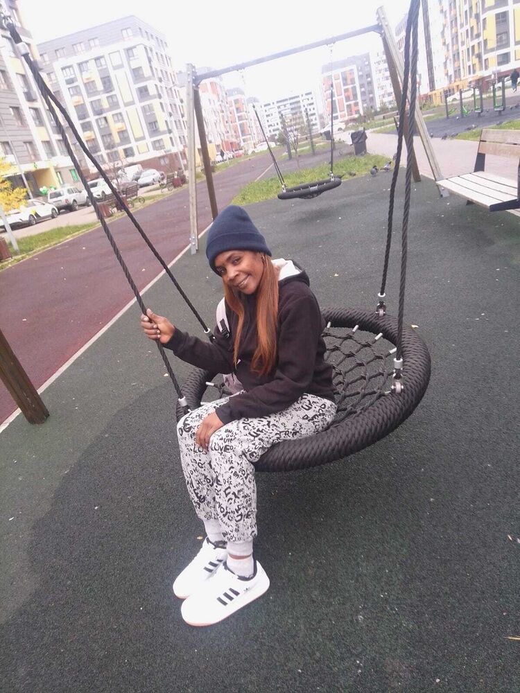  54594745  Yuriennis, 40 ,    