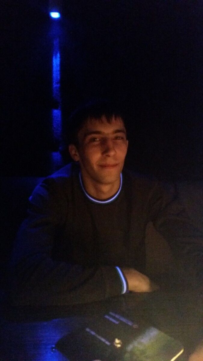  -,   Man, 33 ,   