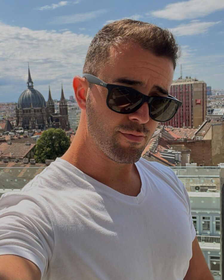  50047475  , 35 ,    -