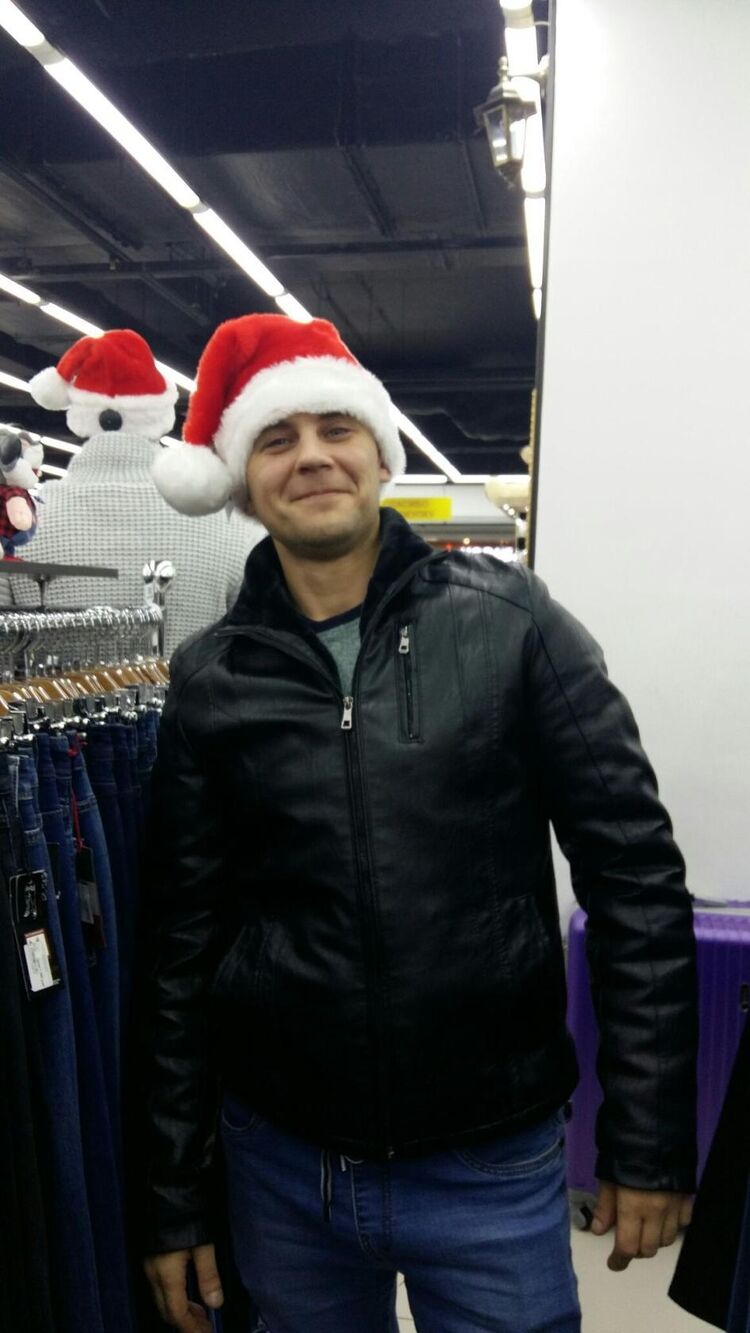  34740625  Vitaly, 39 ,    