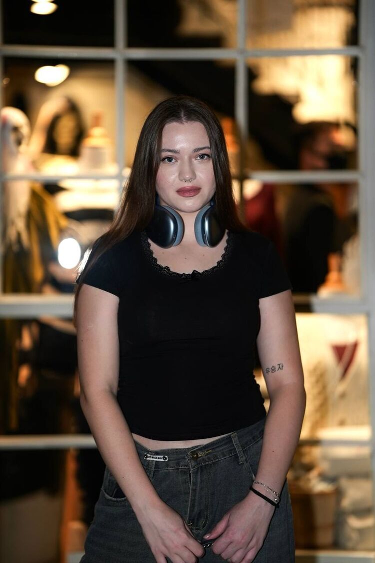  ,   , 29 ,   ,   