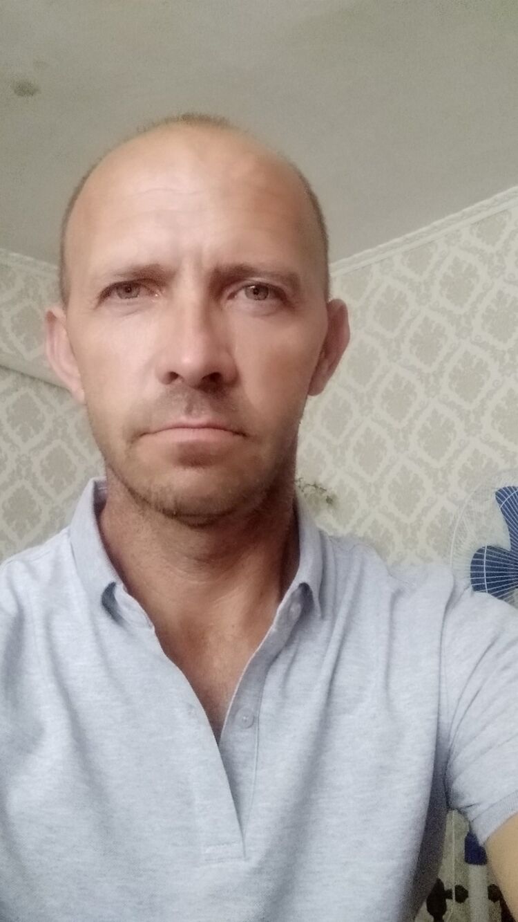  36137915  Alex, 47 ,    