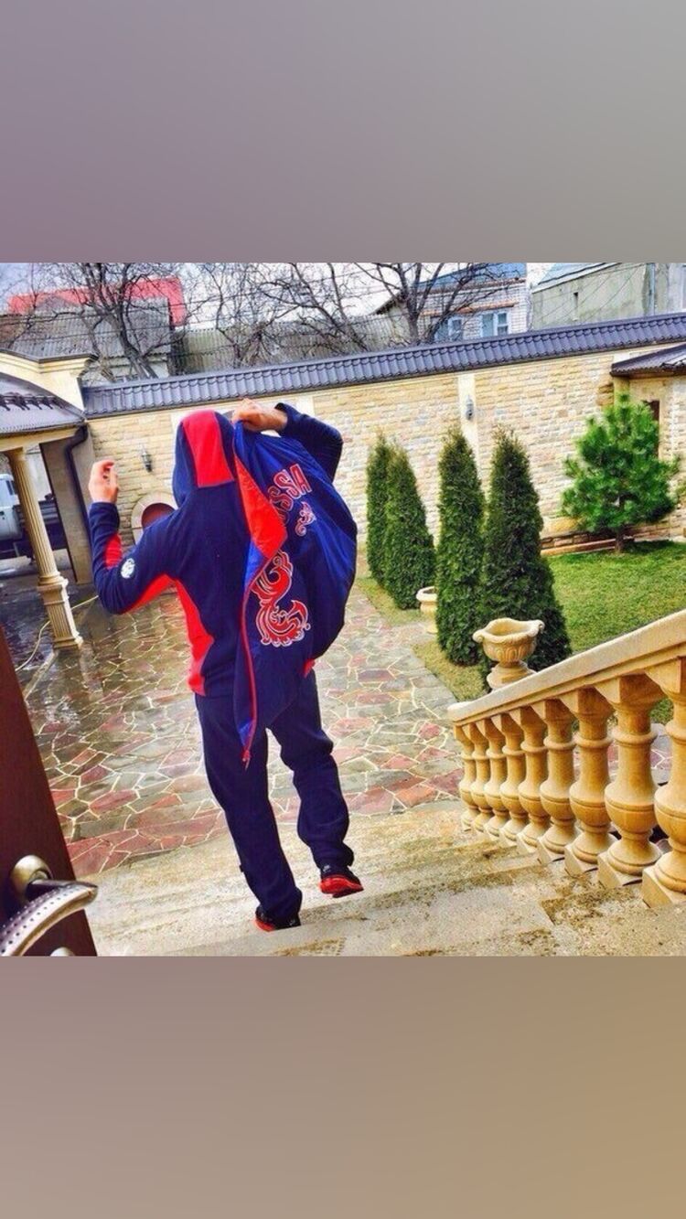  37112575  , 42 ,    --