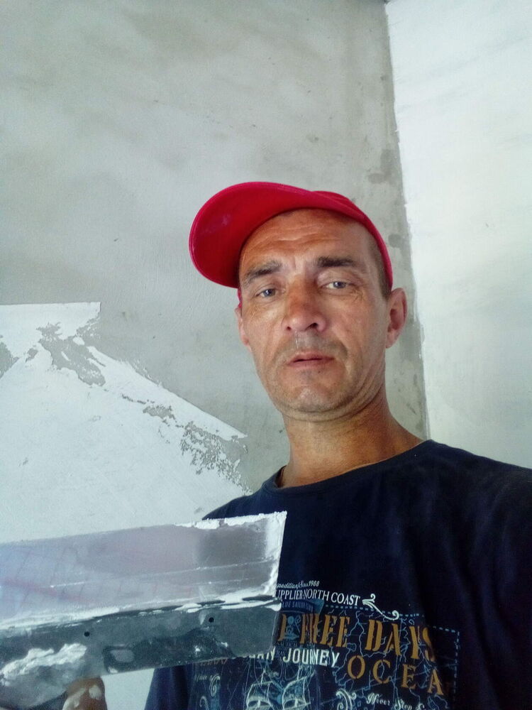  46684395  , 52 ,    
