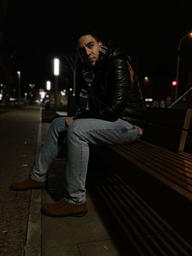  30138025  , 28 ,    