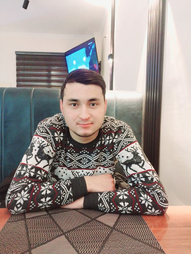  42242875  Sanjarbek, 22 ,    