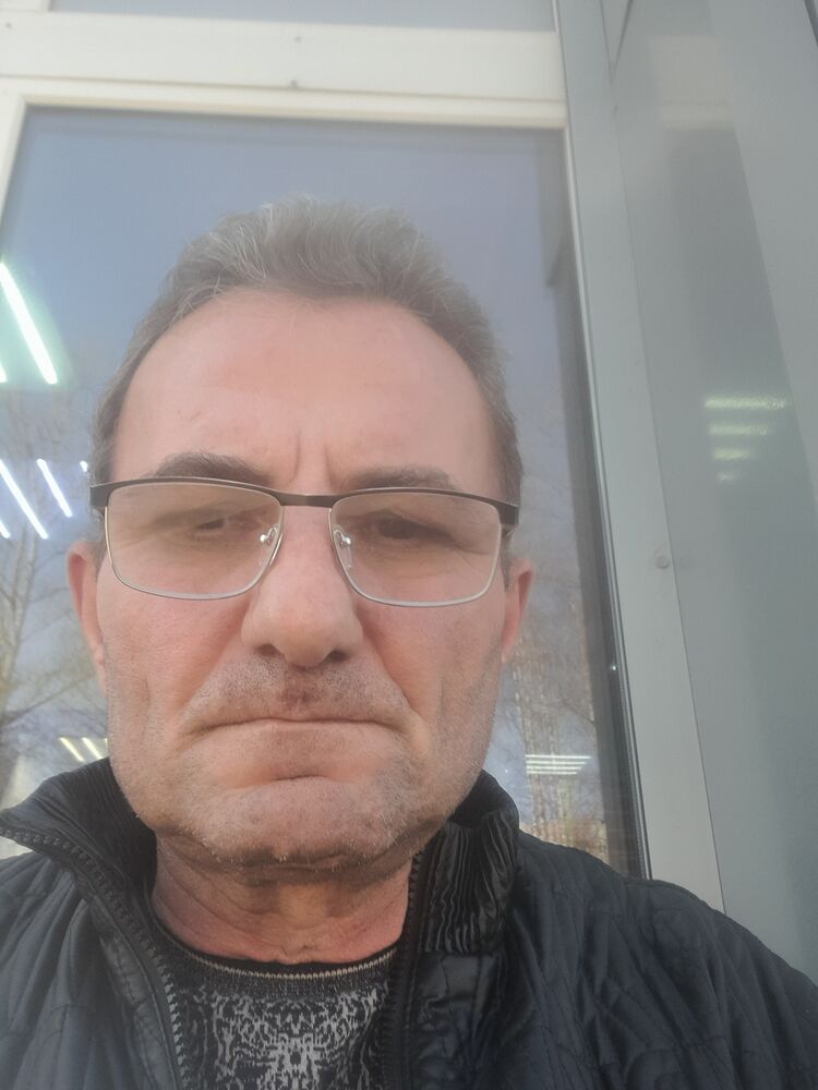  42131735  Artak, 57 ,    