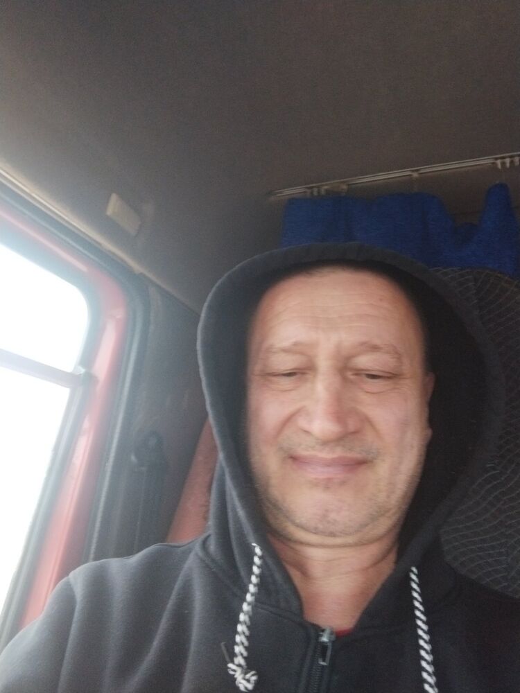  34327925   , 61 ,    