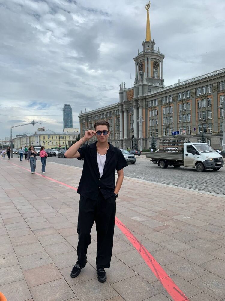  ,   Denis, 23 ,   ,   