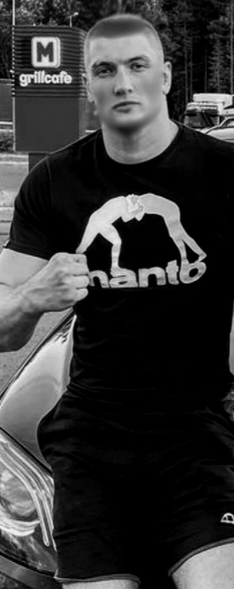  43558035  Max, 36 ,    -