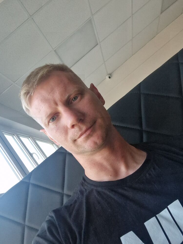  46451375  Evgeny, 37 ,    